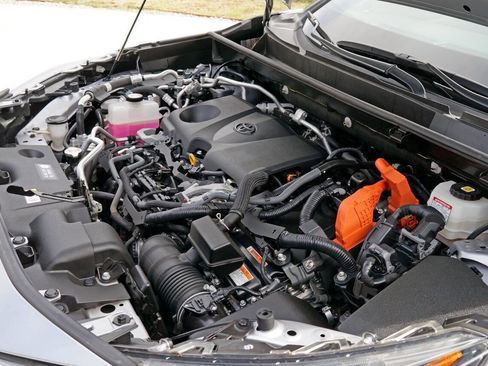 Used 2021 Toyota RAV4 XSE image 15