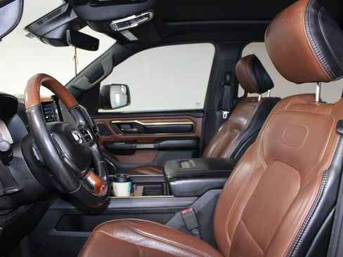 Used 2019 RAM 1500 Limited AWD/4WD image 19