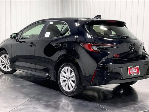New 2026 Toyota Corolla SE FWD image 3