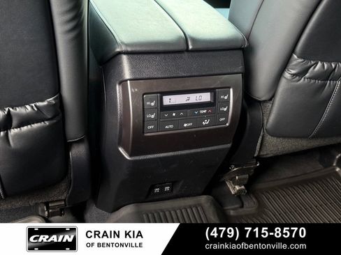 Used 2022 Lexus GX 460 w/ Black Line Special Edition AWD/4WD image 28
