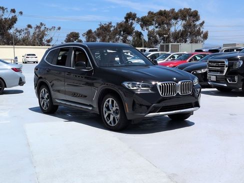 Used 2024 BMW X3 sDrive30i w/ Convenience Package RWD image 3