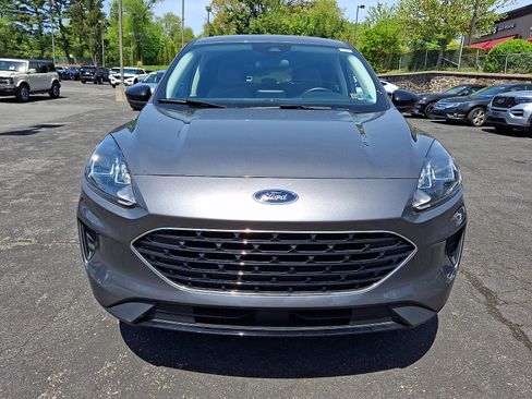 Certified 2022 Ford Escape SE w/ SE Sport Appearance Package image 2