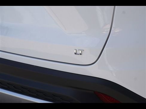 New 2025 Chevrolet Trax LT w/ LT Convenience Package image 23