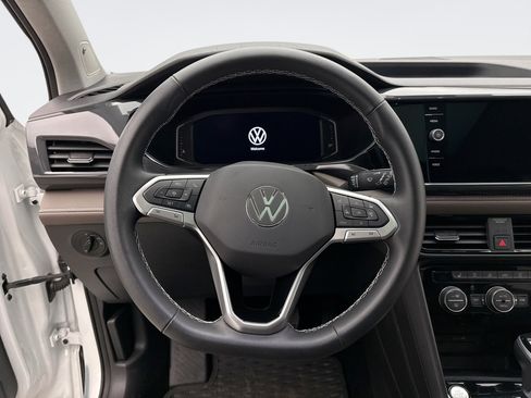Used 2024 Volkswagen Taos SEL image 12