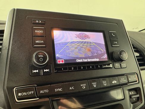 Used 2020 Honda Odyssey LX image 18
