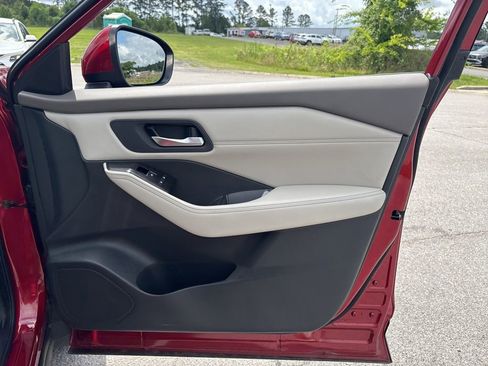 Used 2023 Nissan Rogue SL w/ SL Premium Package FWD image 31