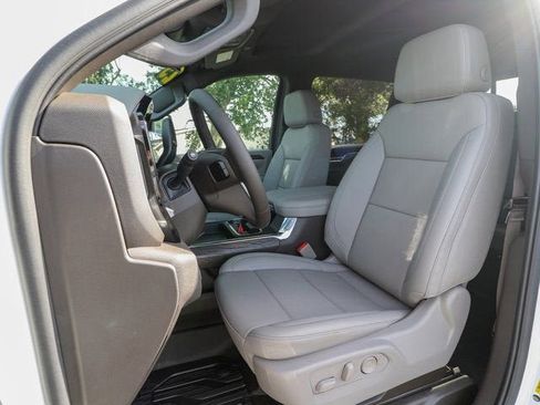 New 2025 GMC Sierra 2500 SLT w/ SLT Premium Package AWD/4WD image 15
