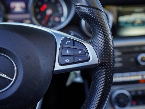 Used 2019 Mercedes-Benz SLC 300 image 30