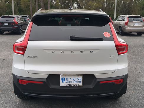 New 2024 Volvo XC40 Recharge Ultimate w/ Protection Package Premier image 5