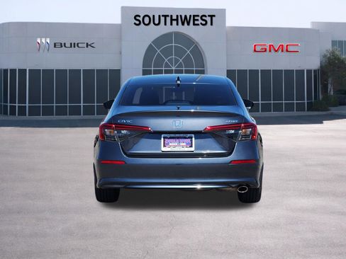 Used 2023 Honda Civic Sport image 8