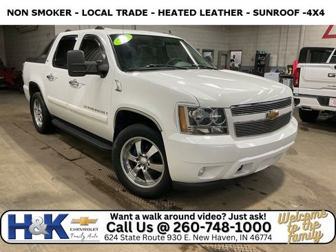 Used 2007 Chevrolet Avalanche LTZ w/ LTZ Preferred Equipment Group image 1