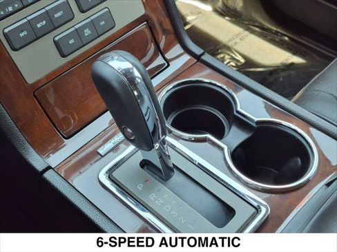 Used 2014 Lincoln Navigator 4WD image 19