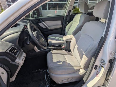 Used 2016 Subaru Forester 2.5i Premium AWD/4WD image 11