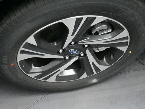 New 2026 Subaru Crosstrek 2.0i Premium AWD/4WD image 17