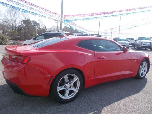 Used 2018 Chevrolet Camaro LT image 3