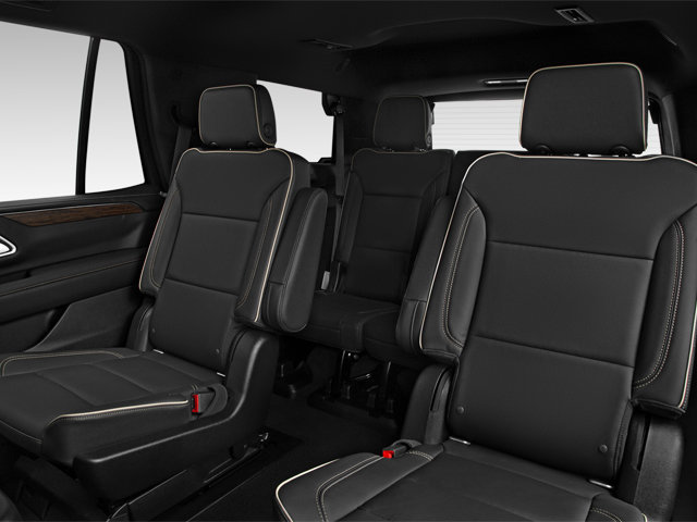 Used 2025 Chevrolet Tahoe Premier w/ Sun And Tow Package AWD/4WD image 11