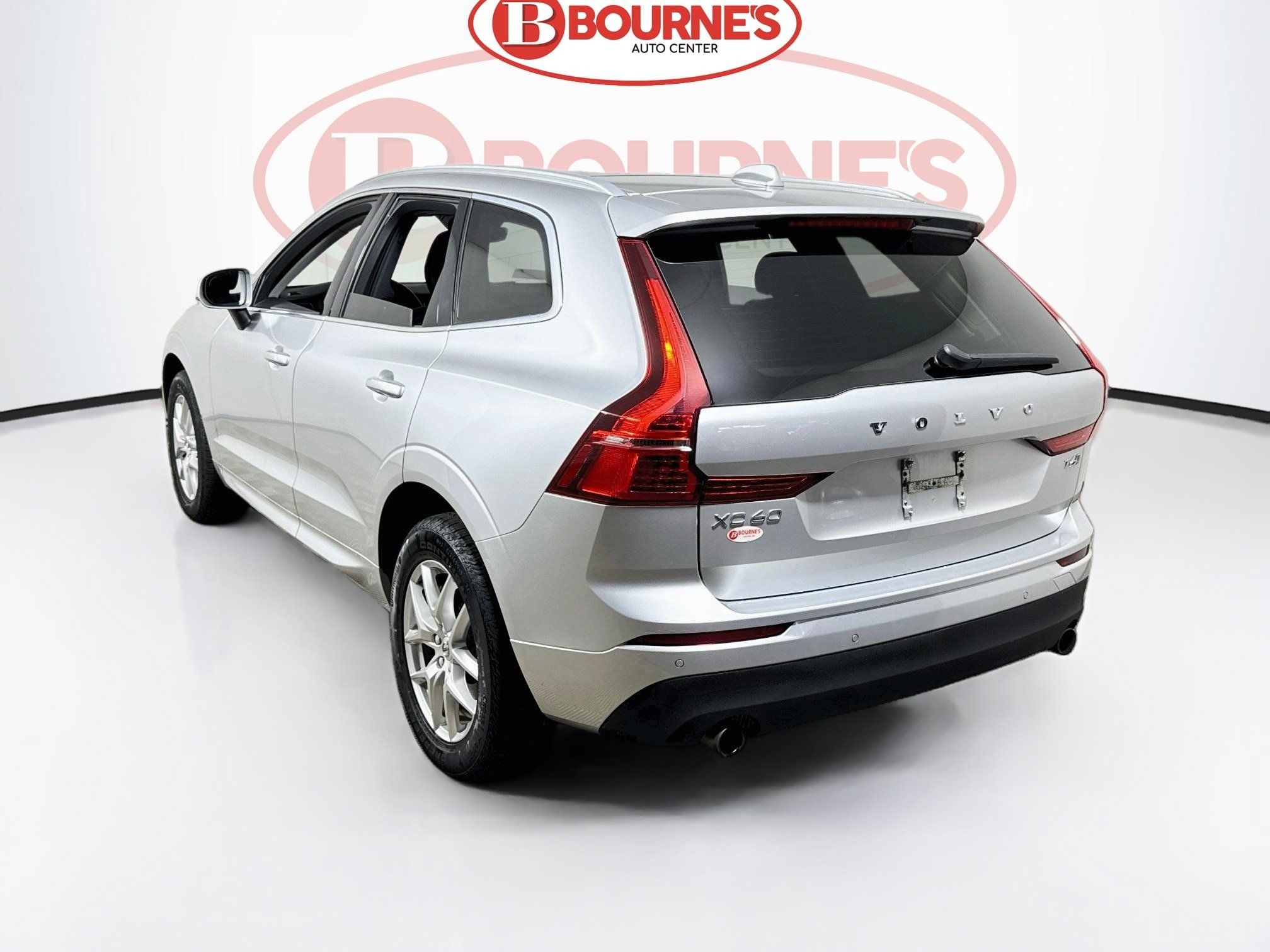 Used 2021 Volvo XC60 T6 Momentum AWD/4WD image 9