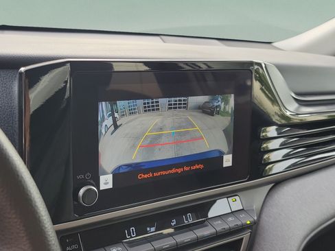 Used 2025 Toyota Camry LE FWD image 19
