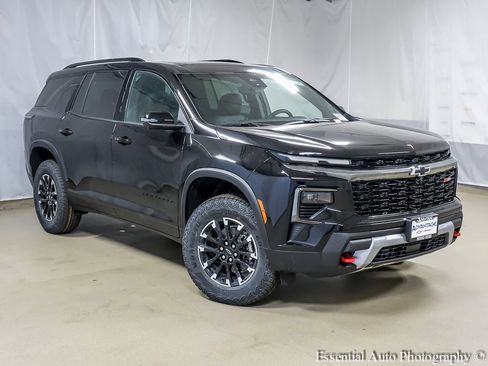 New 2026 Chevrolet Traverse Z71 w/ Driver Confidence Package image 2