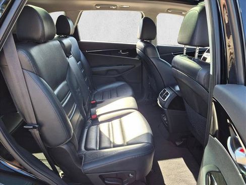 Used 2020 Kia Sorento EX FWD image 17