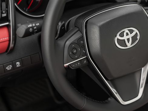 Used 2020 Toyota Camry XSE FWD image 60
