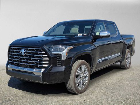 Used 2024 Toyota Tundra Capstone AWD/4WD image 7
