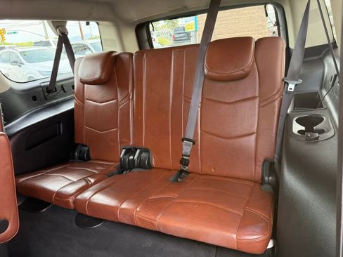 Used 2015 Cadillac Escalade ESV Premium AWD/4WD image 50