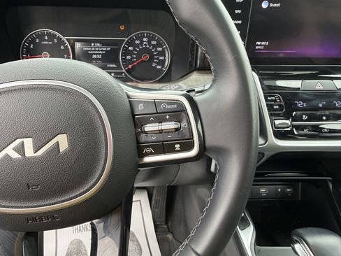 Used 2022 Kia Sorento X-Line EX image 17