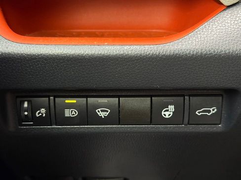 Used 2020 Toyota RAV4 Adventure w/ Convenience Package AWD/4WD image 40