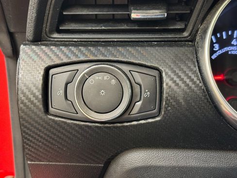 Used 2018 Ford Mustang Convertible image 26