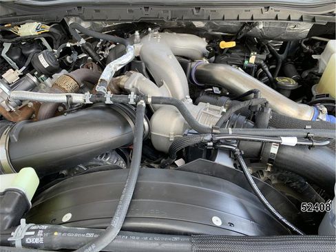 Used 2023 Ford F550 4x4 Crew Cab Super Duty image 12