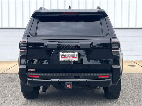 Used 2025 Toyota 4Runner TRD Sport Premium w/ Tow Technology Package AWD/4WD image 5