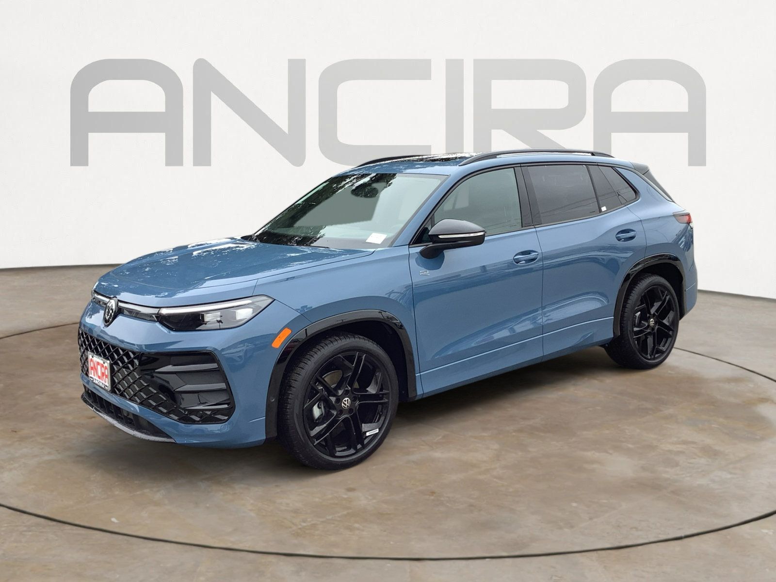 New 2026 Volkswagen Tiguan SE R-Line FWD image 4