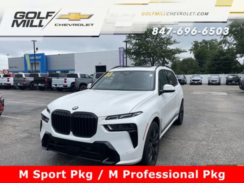 Used 2023 BMW X7 xDrive40i w/ M Sport Package AWD/4WD image 1