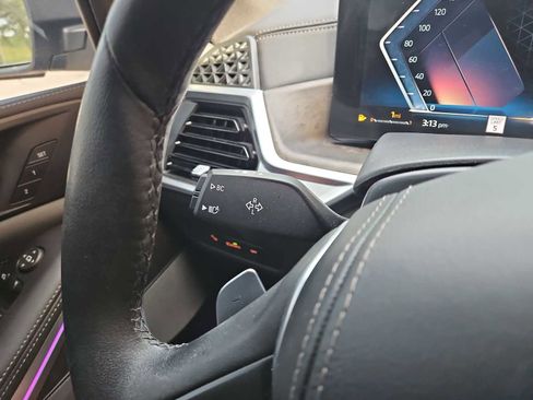 Used 2024 BMW X5 xDrive40i w/ Premium Package image 28