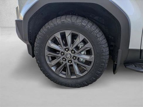 Used 2025 Toyota Land Cruiser w/ Premium Package image 23