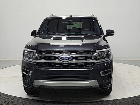 Used 2022 Ford Expedition Limited RWD image 2