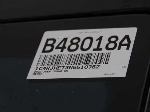 Used 2022 Jeep Grand Cherokee Summit image 24