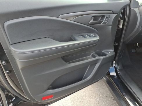 Used 2023 Honda Passport EX-L image 12