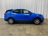 Used 2024 Chevrolet Equinox LT image 2