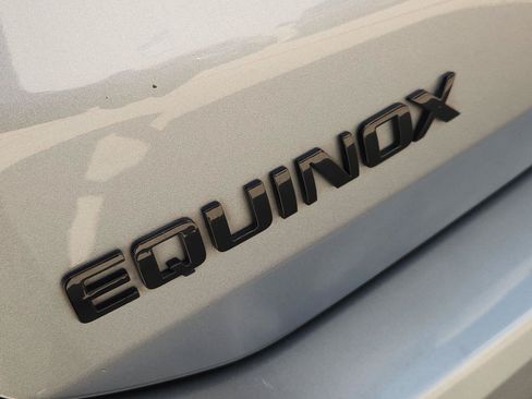 Used 2024 Chevrolet Equinox RS FWD image 30