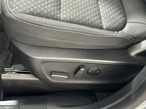Used 2023 Ford Escape Active w/ Tech Pack #1 AWD/4WD image 12