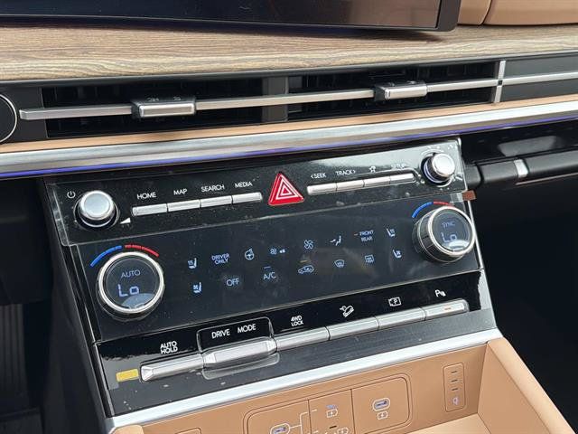 New 2026 Hyundai Santa Fe Calligraphy AWD/4WD image 25