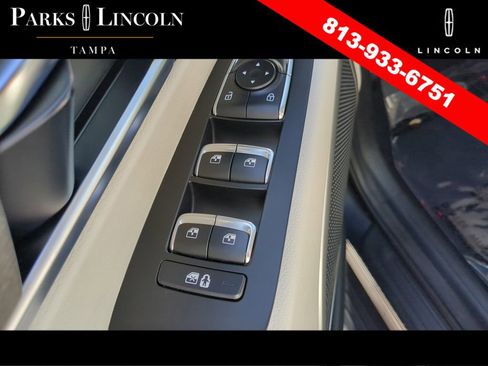 Used 2022 Kia Telluride EX w/ EX Premium Package image 18