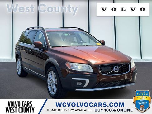 Used 2016 Volvo XC70 T5 Platinum AWD/4WD image 1