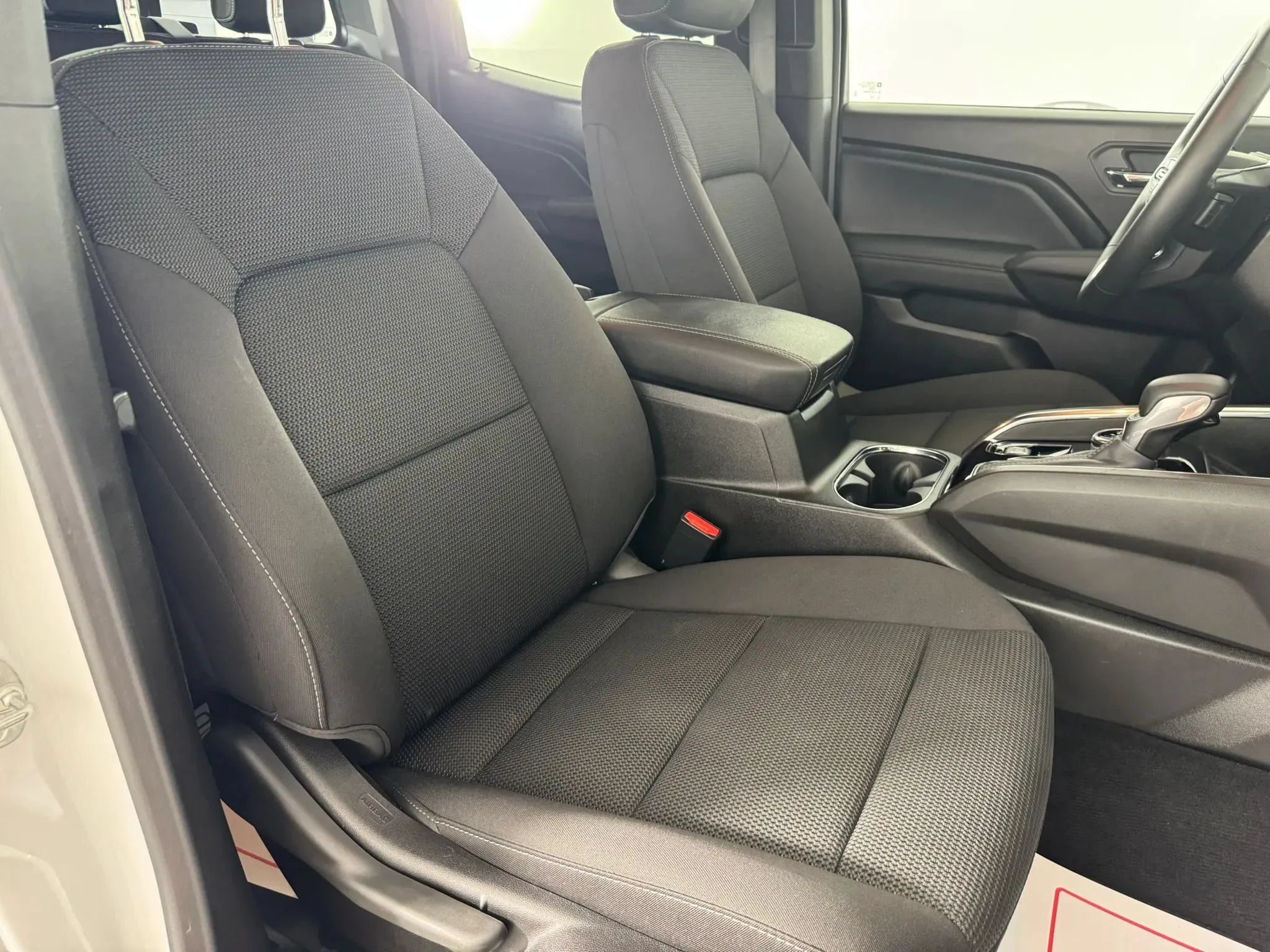 Used 2025 GMC Canyon Elevation AWD/4WD image 32