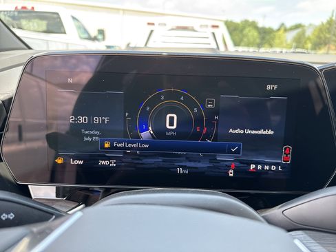 New 2025 Chevrolet Suburban LS image 18