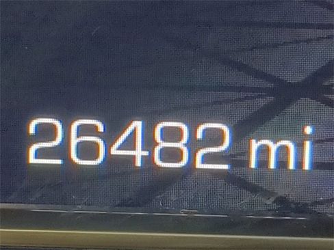 Used 2024 GMC Yukon SLE w/ Gmc Pro Safety Plus Package image 35