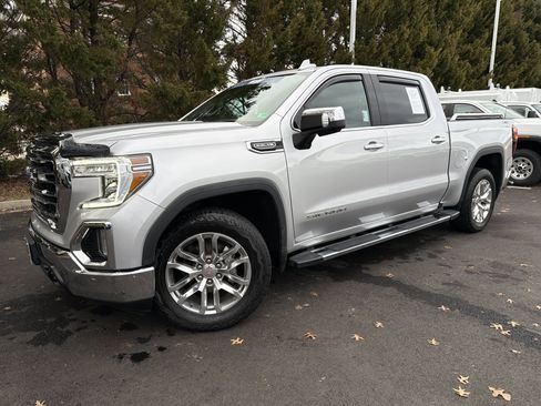 Used 2022 GMC Sierra 1500 SLT w/ SLT Premium Package image 5