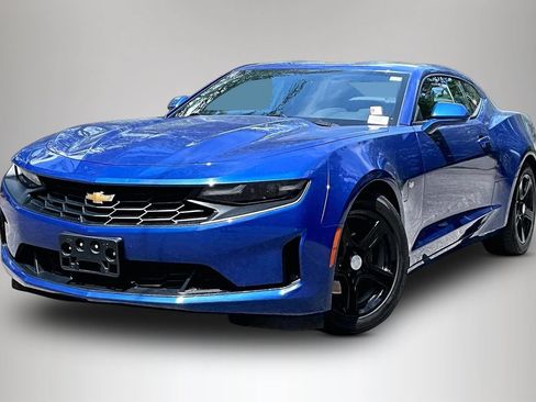 Used 2023 Chevrolet Camaro LT RWD image 1
